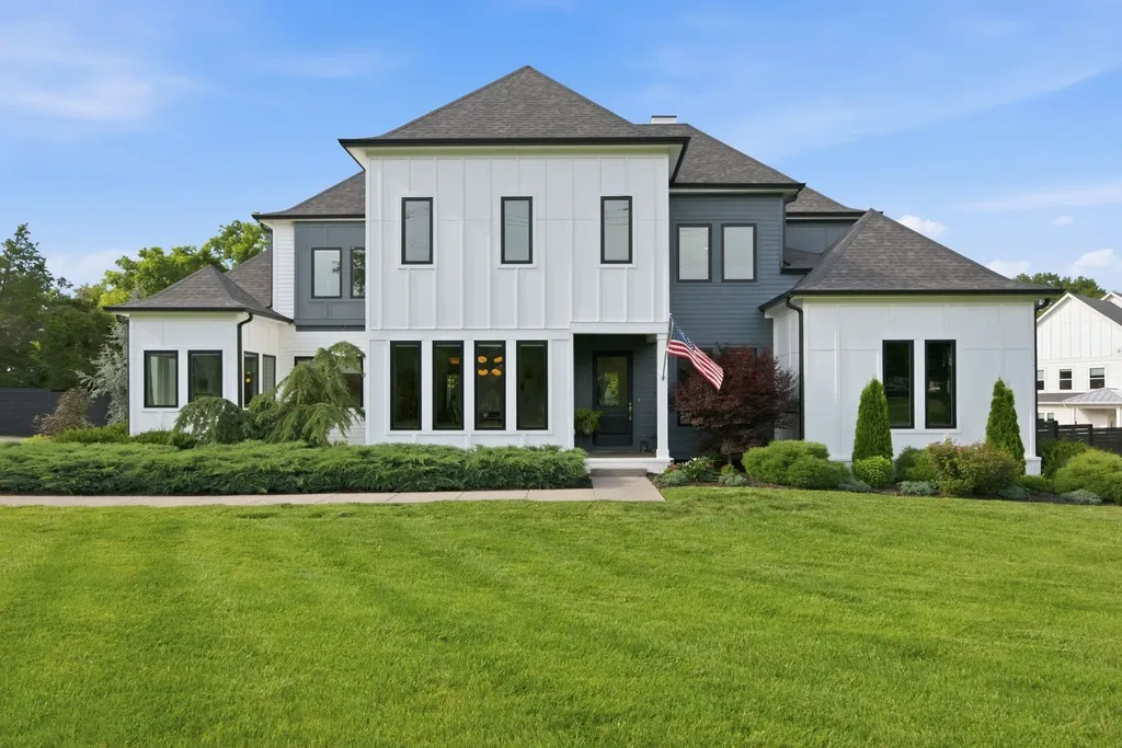 848 W Hillwood Drive Nashville TN 37205