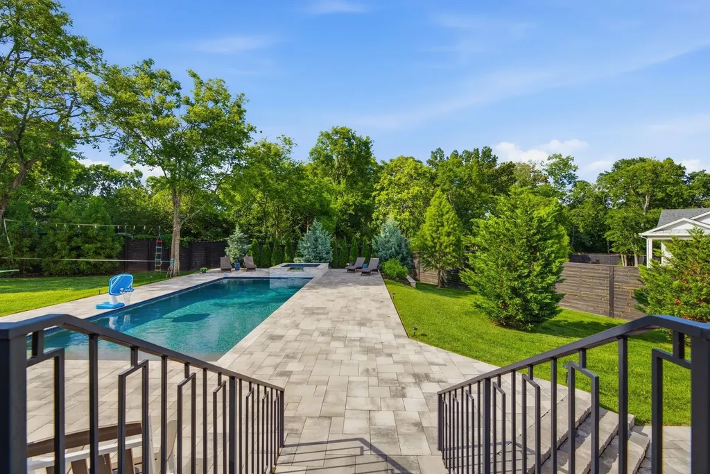 848 W Hillwood Drive Nashville TN 37205