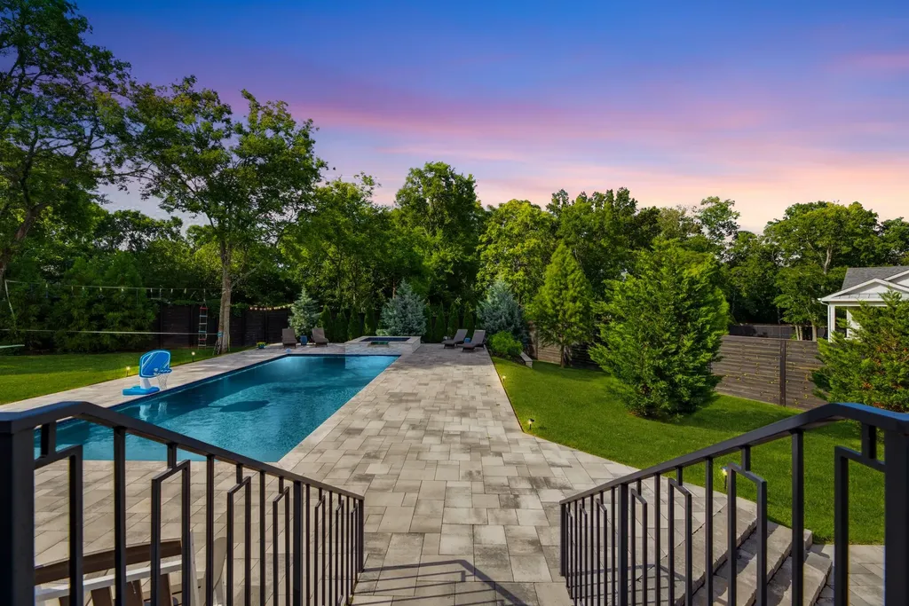 848 W Hillwood Drive Nashville TN 37205