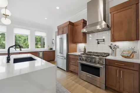 848 W Hillwood Drive Nashville TN 37205