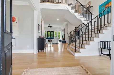 848 W Hillwood Drive Nashville TN 37205