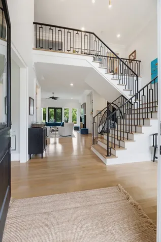 848 W Hillwood Drive Nashville TN 37205