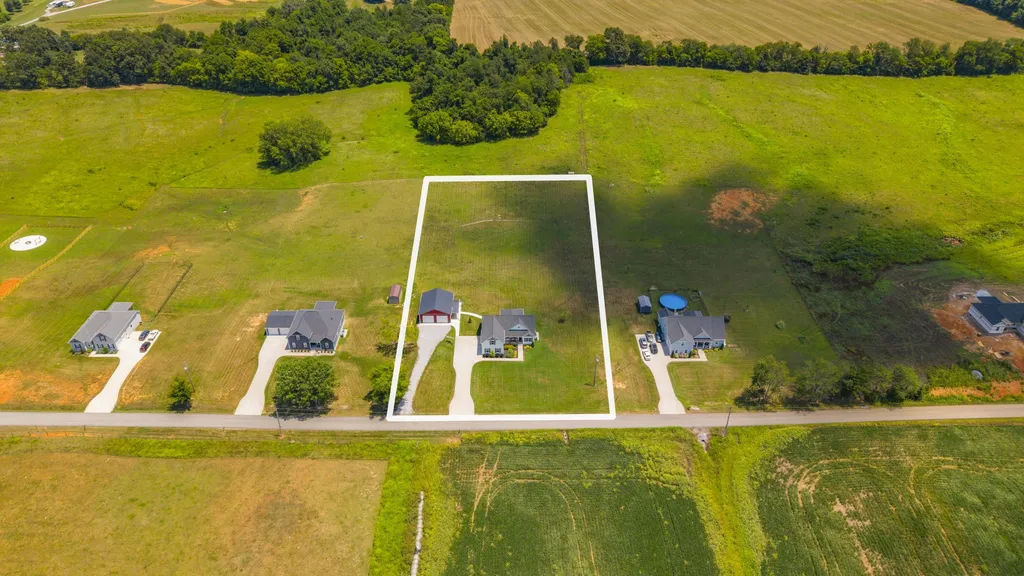 5675 Minnis Road Springfield TN 37172