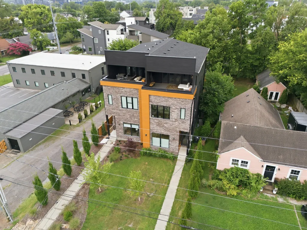 607B Moore Avenue Nashville TN 37203
