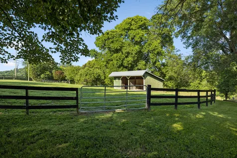 3188 Hampshire Pike Mount Pleasant TN 38474