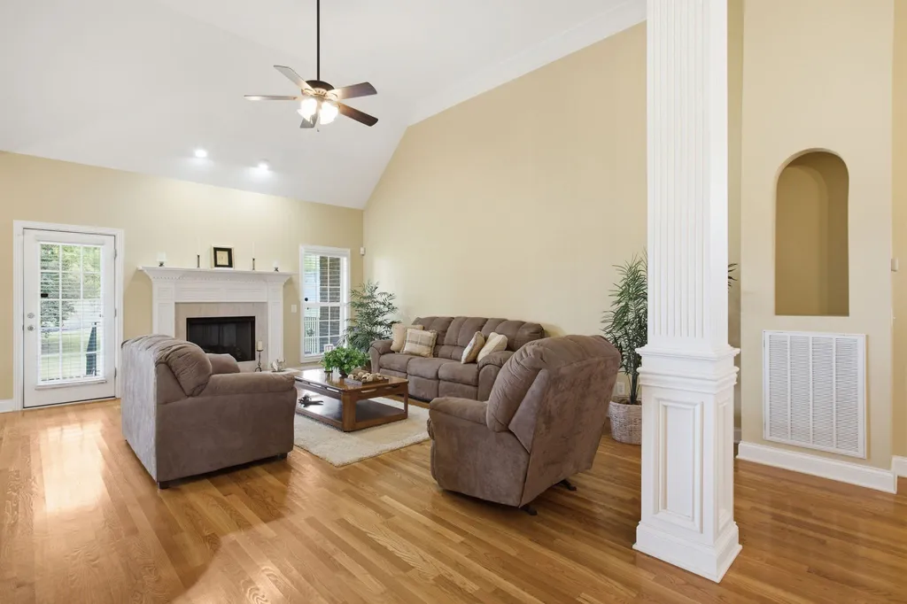 103 Lexington Drive Lebanon TN 37087