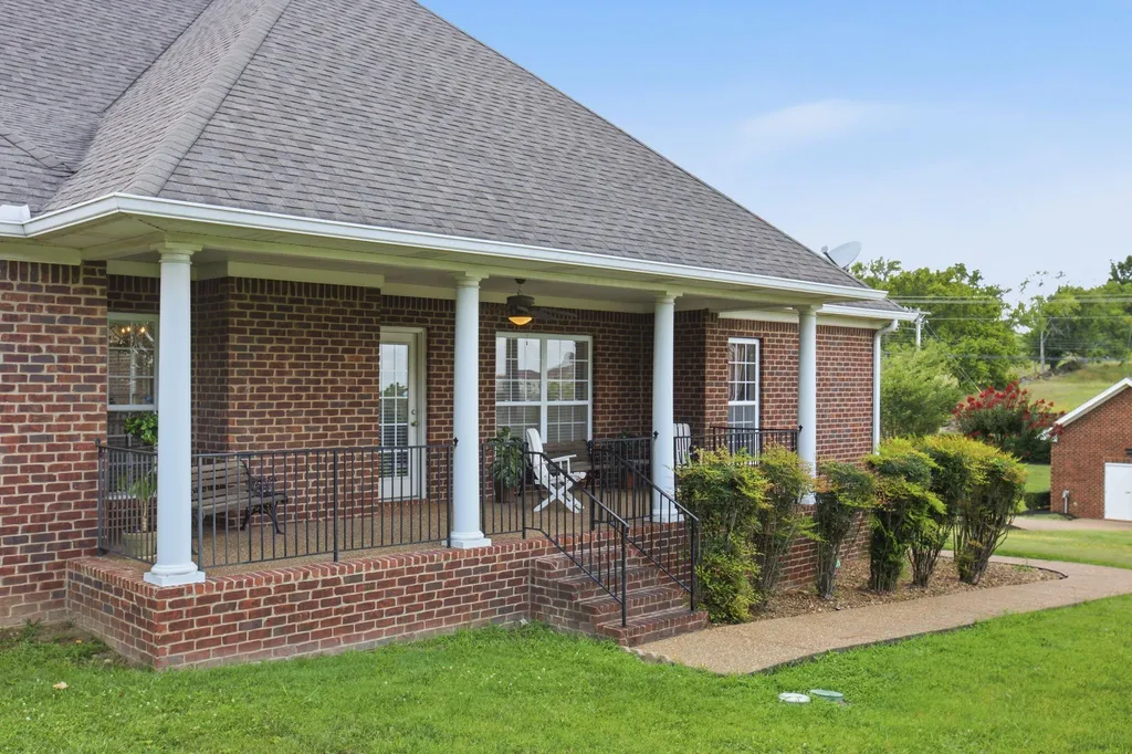 103 Lexington Drive Lebanon TN 37087