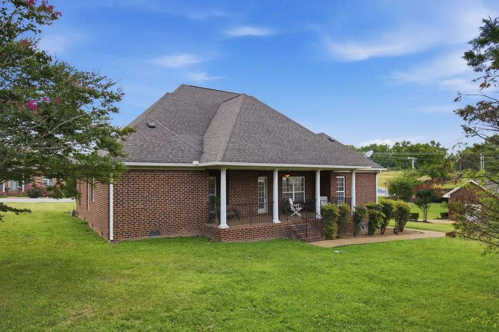 103 Lexington Drive Lebanon TN 37087
