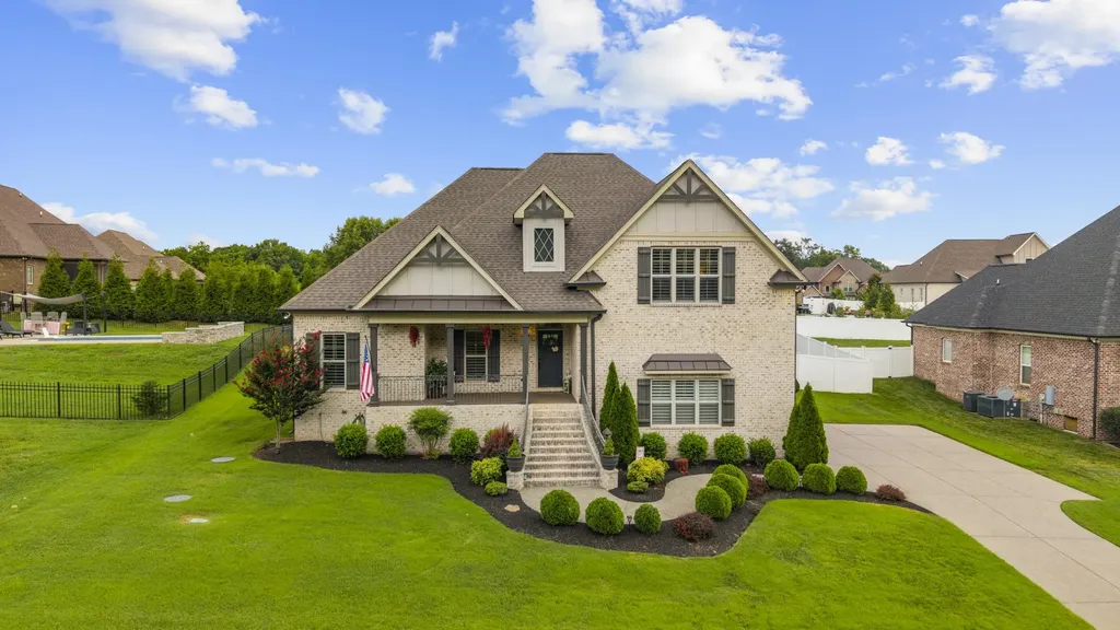 201 Ivie Lane Lebanon TN 37087