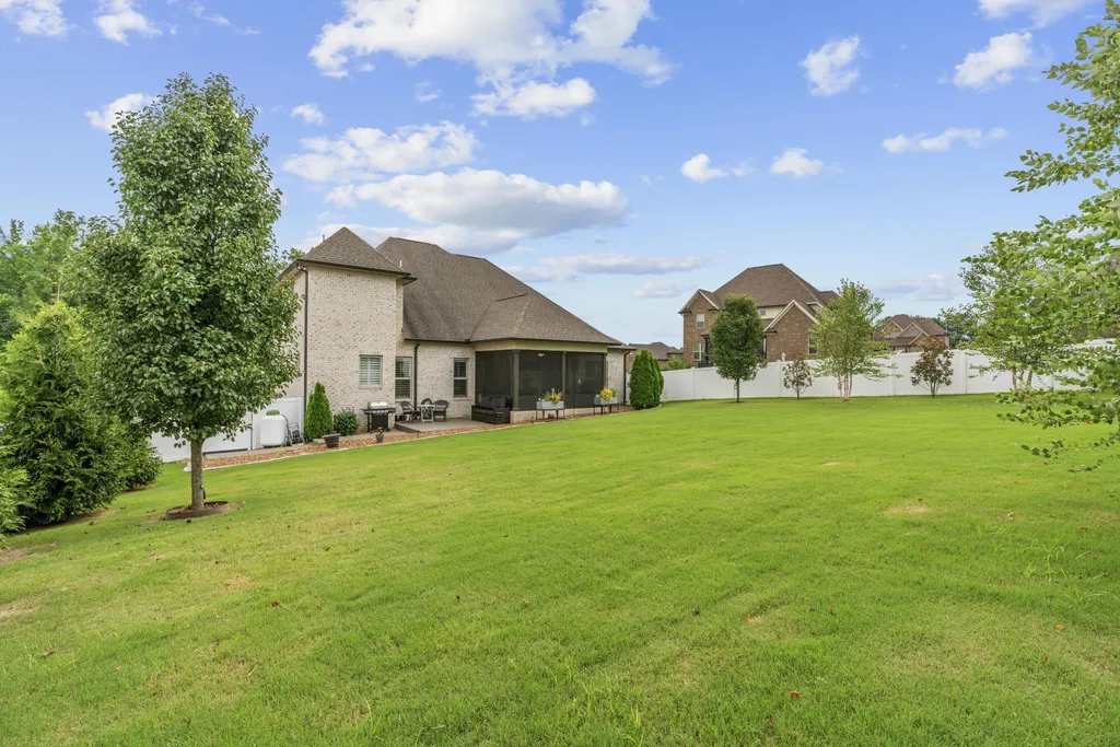 201 Ivie Lane Lebanon TN 37087