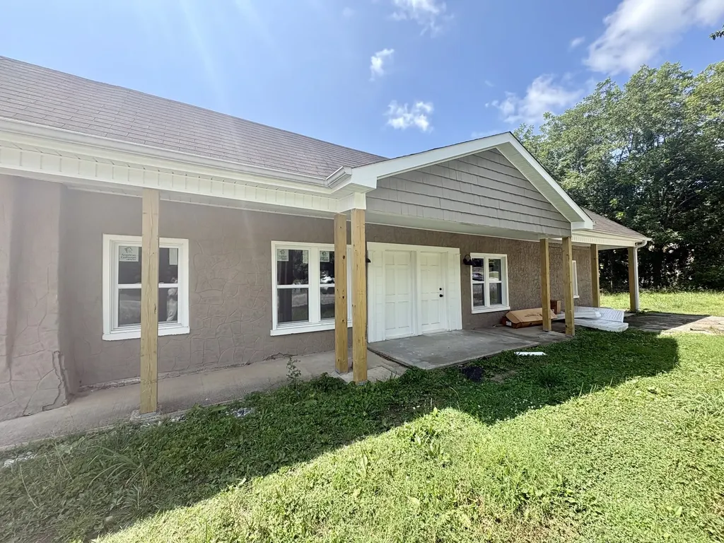 901 Winchester Highway Fayetteville TN 37334