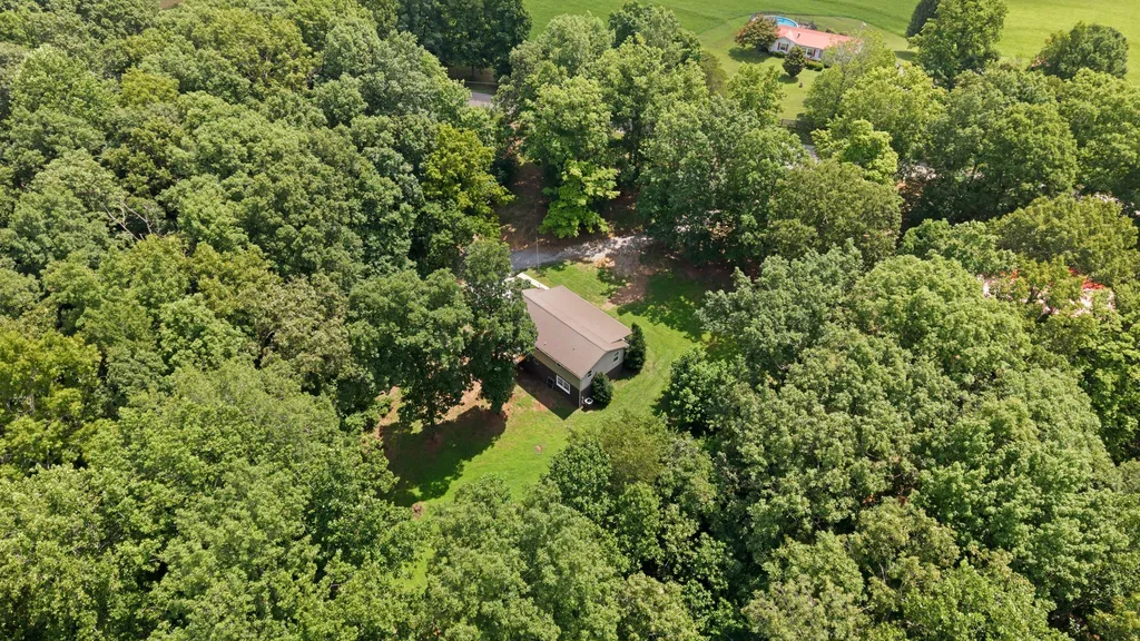 1330 Promise Land Road Charlotte TN 37036