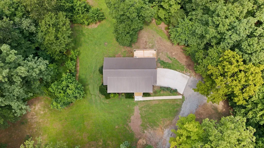 1330 Promise Land Road Charlotte TN 37036