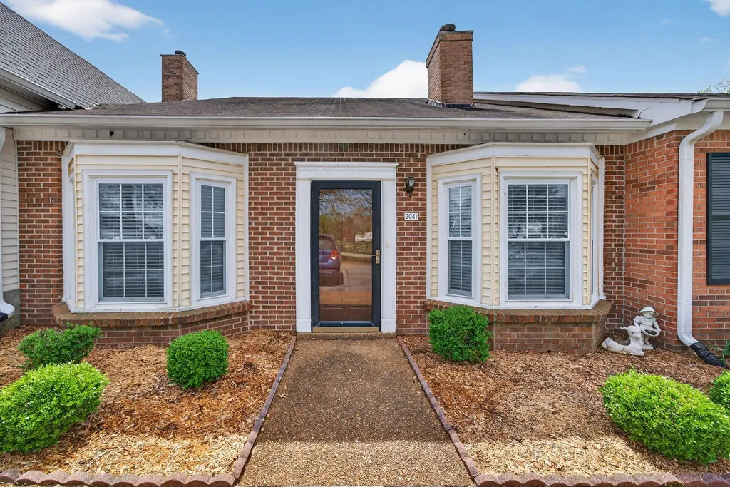2041 Union Place Columbia TN 38401