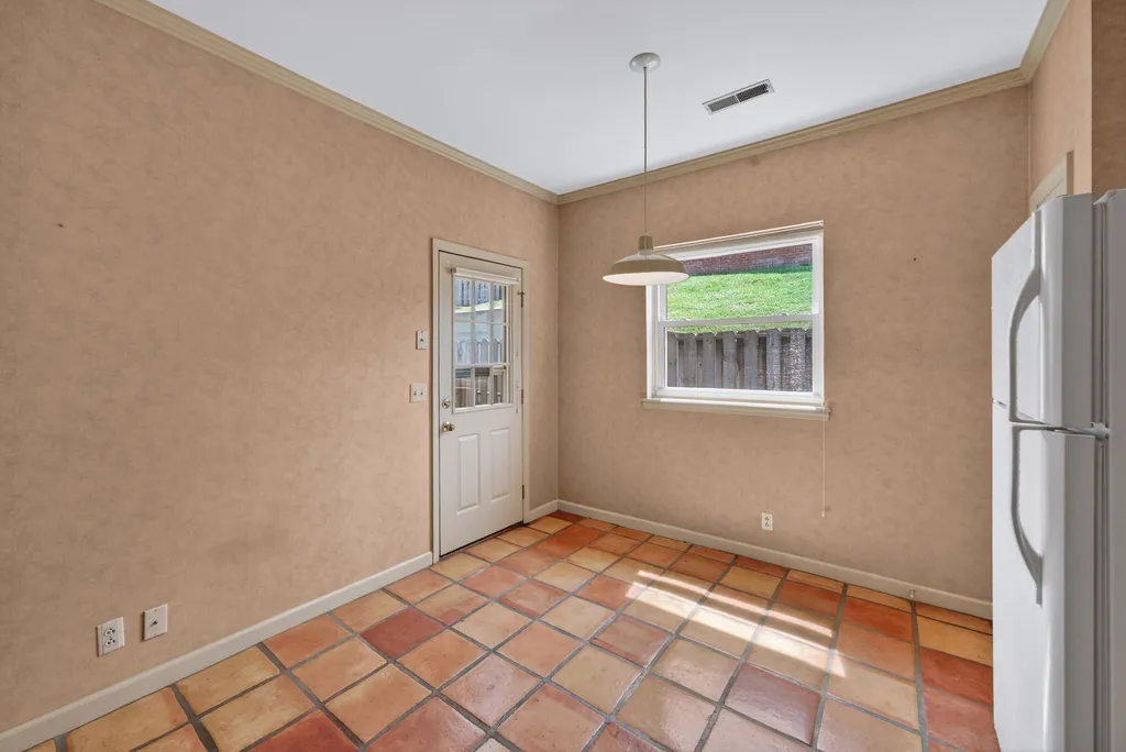 2041 Union Place Columbia TN 38401
