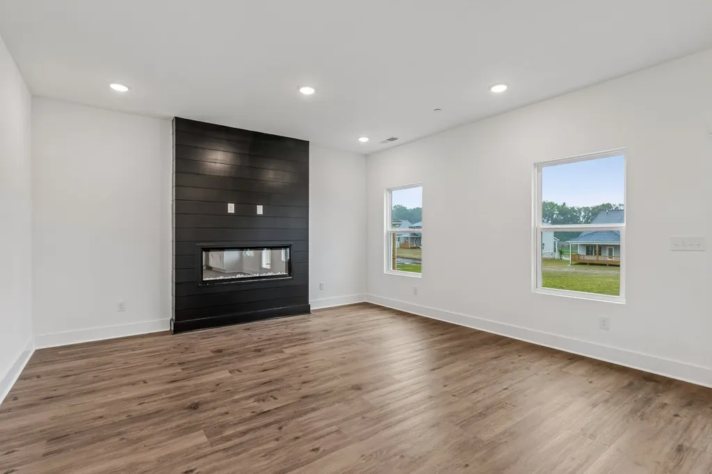3201 Gravity Drive Columbia TN 38401