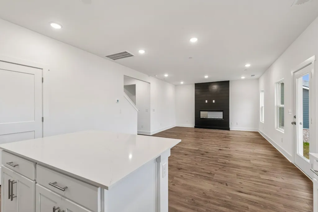3201 Gravity Drive Columbia TN 38401