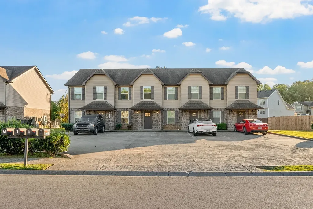 1772 Springwater Drive Clarksville TN 37042