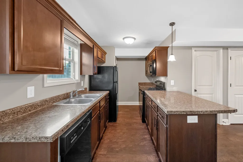 1772 Springwater Drive Clarksville TN 37042