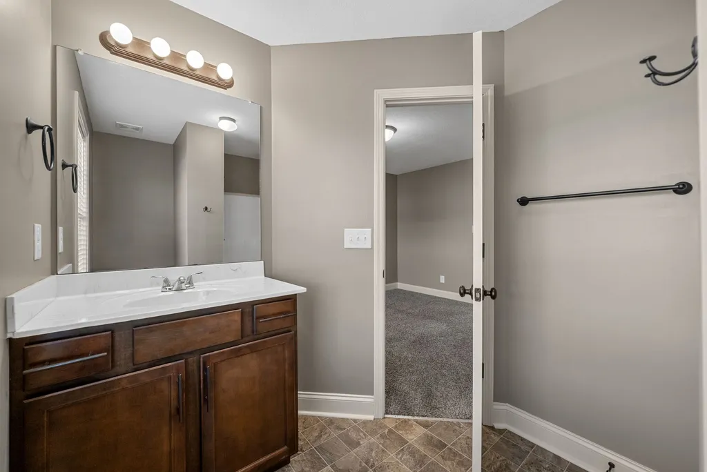 1772 Springwater Drive Clarksville TN 37042