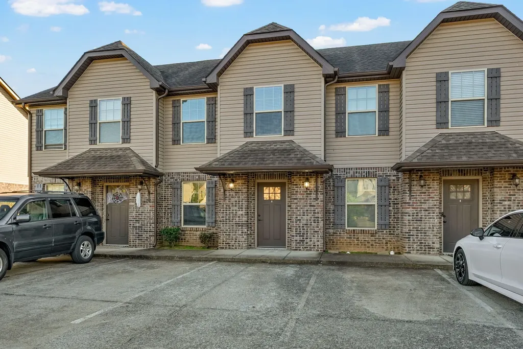 1772 Springwater Drive Clarksville TN 37042