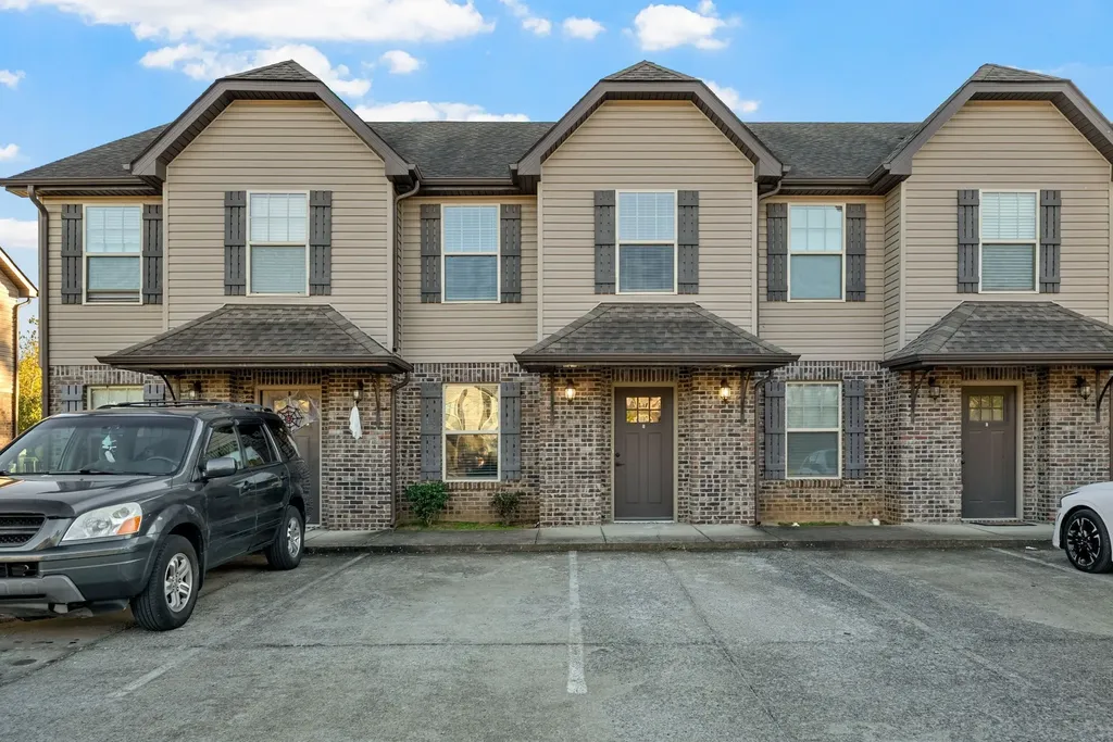 1772 Springwater Drive Clarksville TN 37042