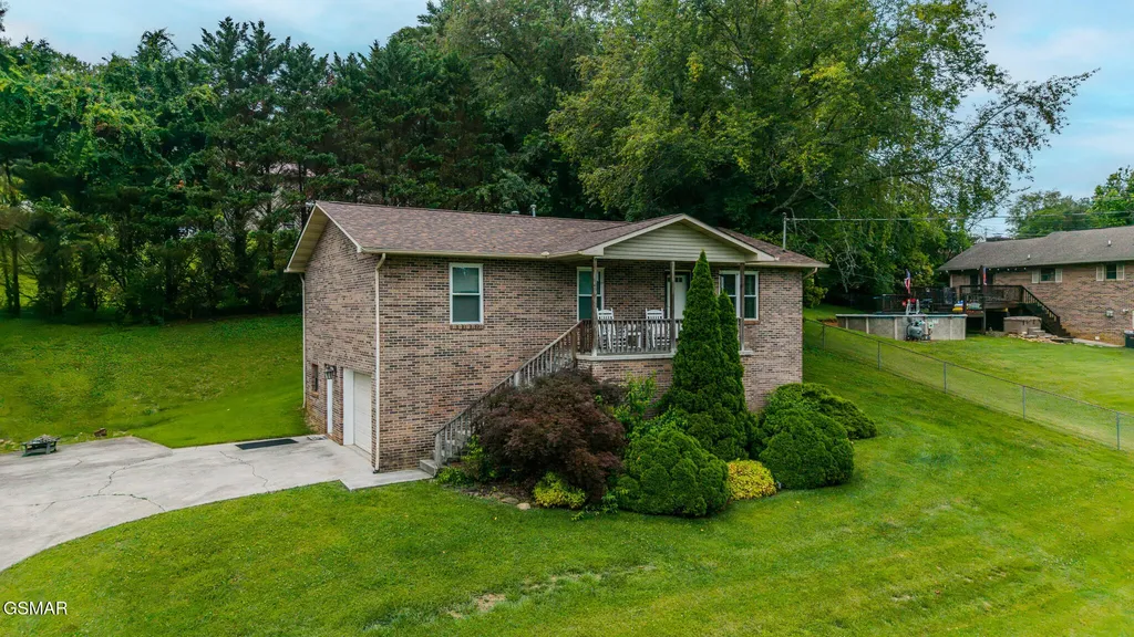 294 Cherokee Trail Seymour TN 37865