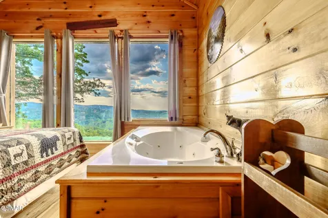 569 Forest Springs Drive Gatlinburg TN 37738
