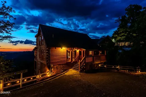 569 Forest Springs Drive Gatlinburg TN 37738