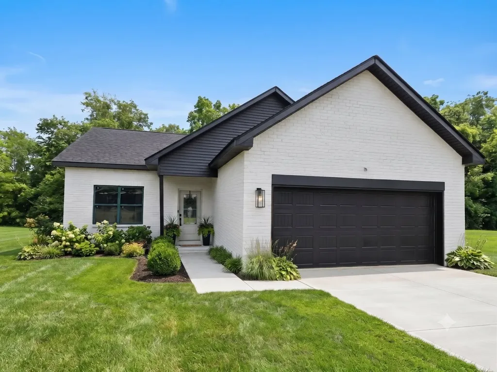 201 Sandalwood Way Dickson TN 37055