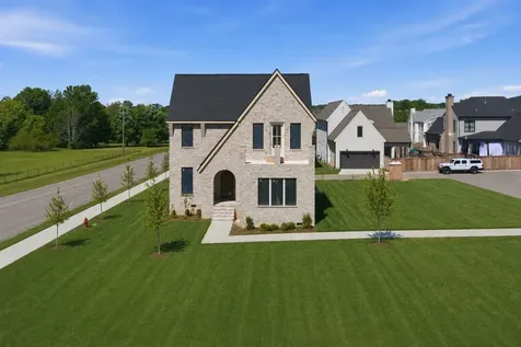 138 Beetson Alley Thompsons Station TN 37179