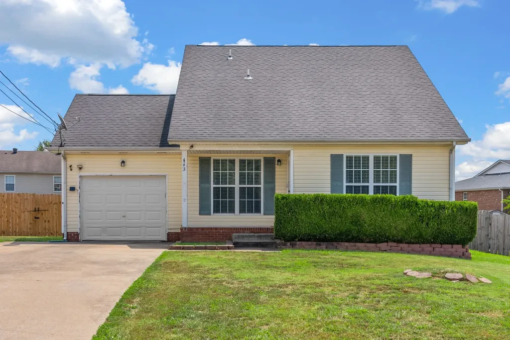 443 Cranklen Circle Clarksville TN 37042