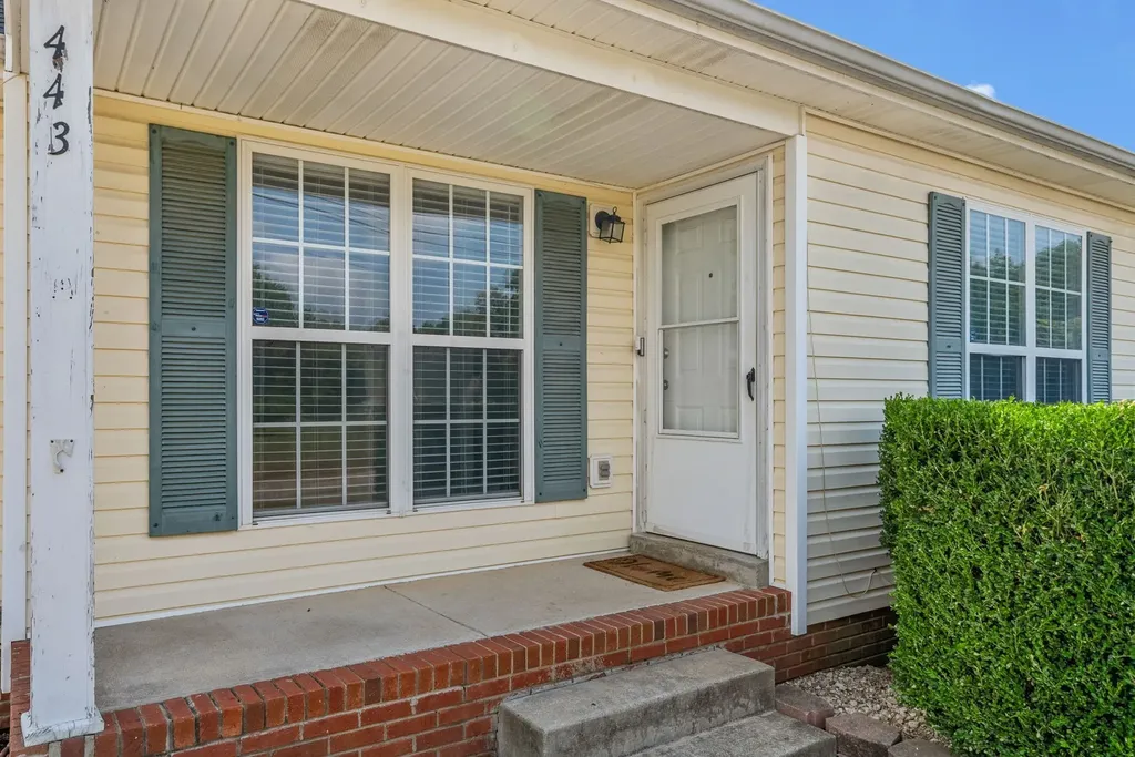 443 Cranklen Circle Clarksville TN 37042