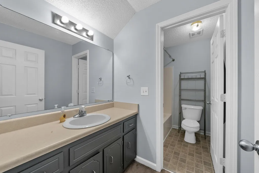 443 Cranklen Circle Clarksville TN 37042