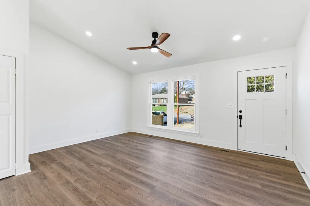 206 New Sawyer Brown Road Nashville TN 37221