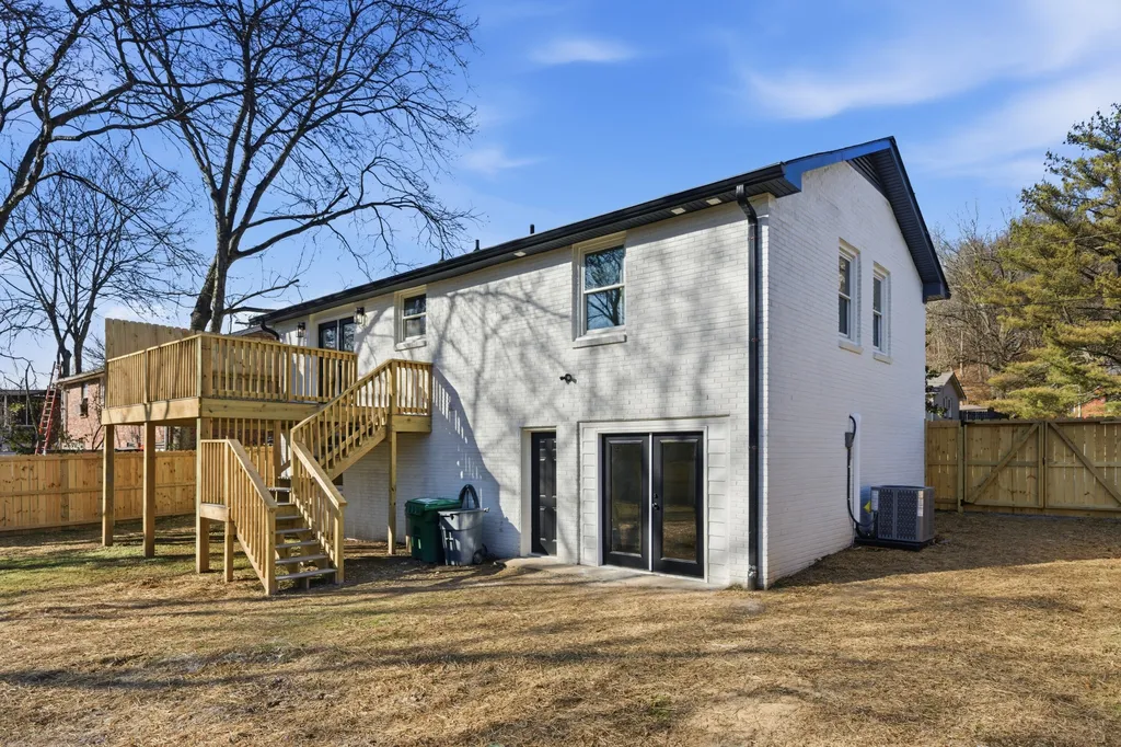 206 New Sawyer Brown Road Nashville TN 37221