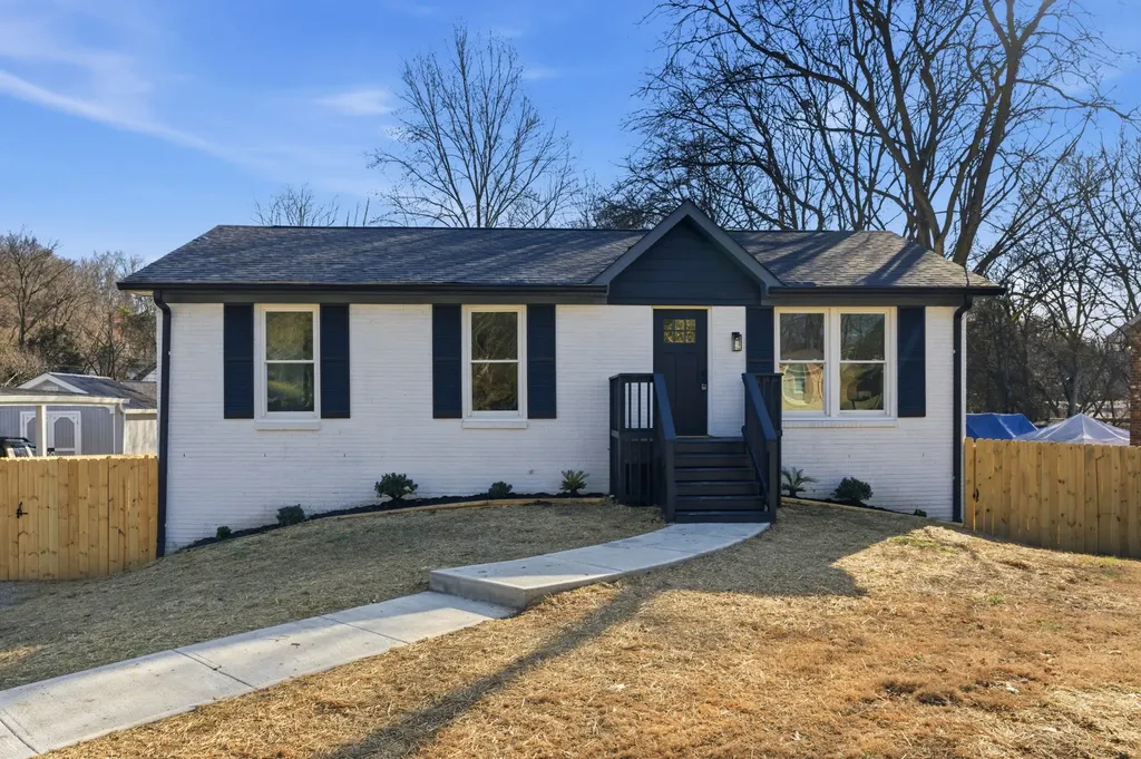 206 New Sawyer Brown Road Nashville TN 37221