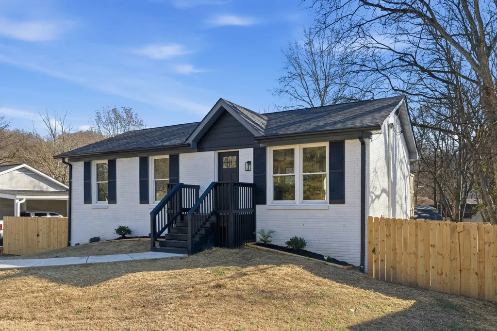 206 New Sawyer Brown Road Nashville TN 37221