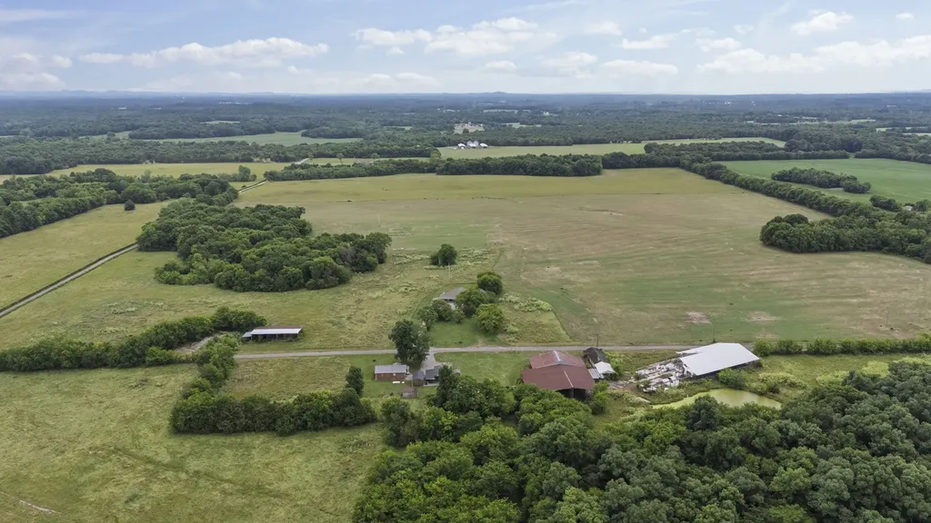 2784 Darnell Road Lewisburg TN 37091