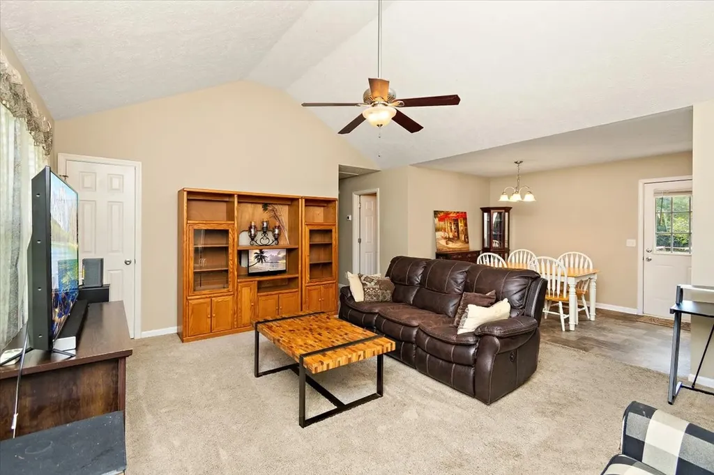 109 Anderson Creek Road Bell Buckle TN 37020