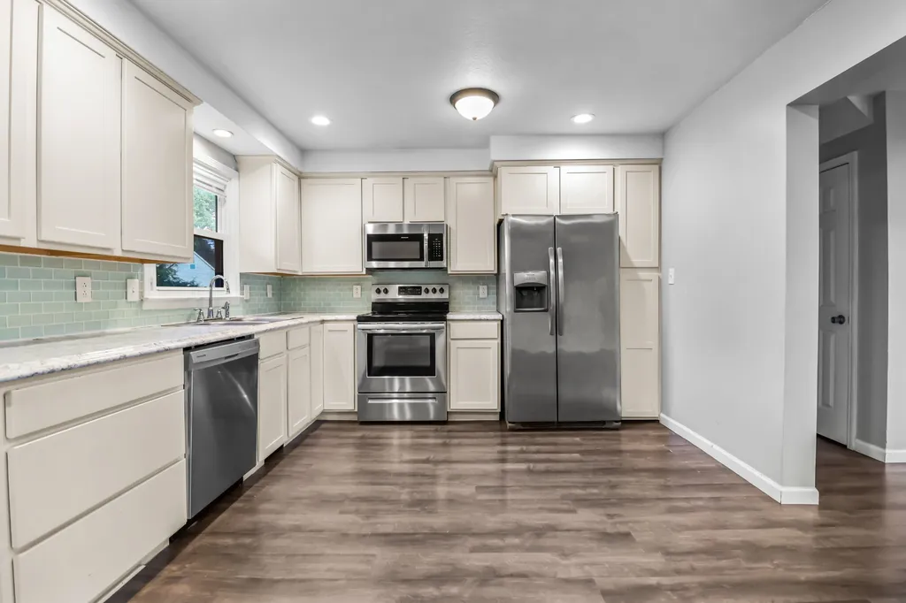 2301 Sherwood Hills Court Clarksville TN 37042