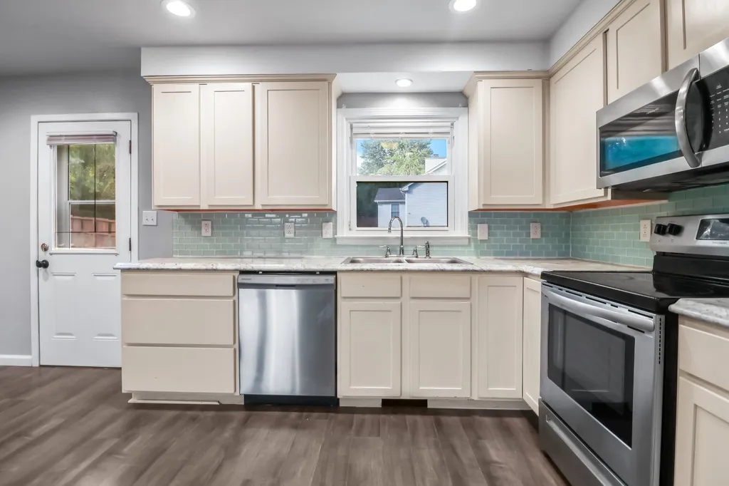 2301 Sherwood Hills Court Clarksville TN 37042