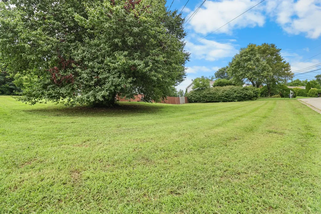 2301 Sherwood Hills Court Clarksville TN 37042