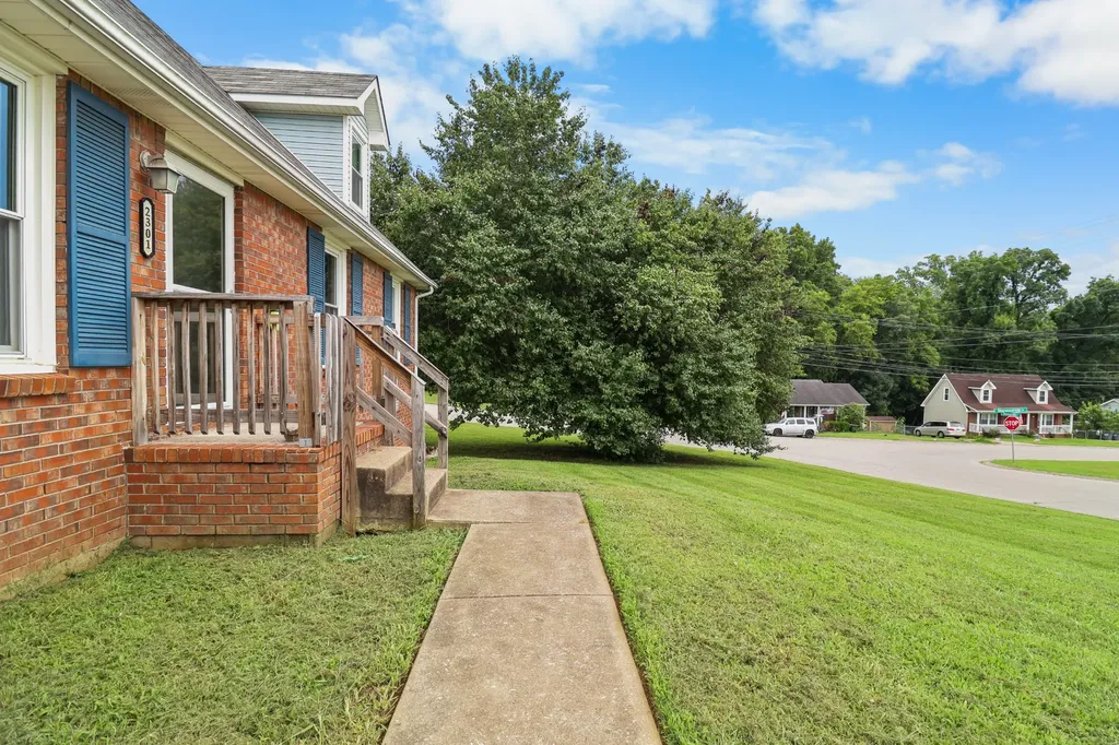 2301 Sherwood Hills Court Clarksville TN 37042
