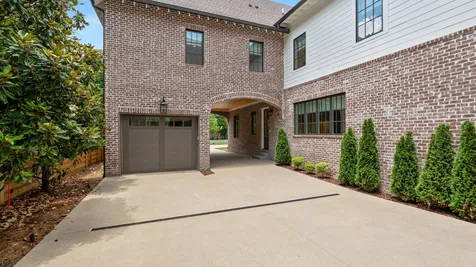 2909 Compton Road Nashville TN 37215
