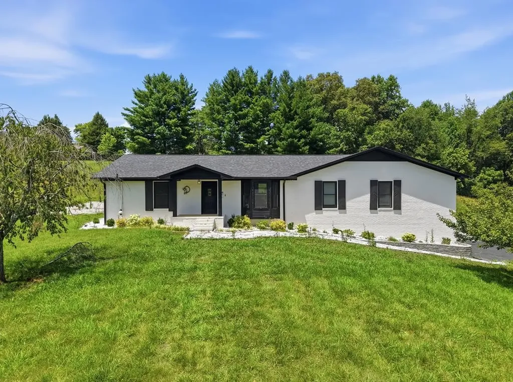 237 S Fork Road Sparta TN 38583