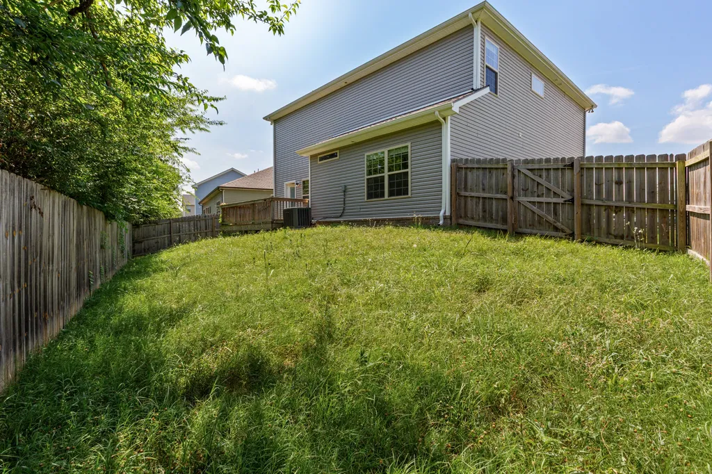 4022 Ella Cook Circle Murfreesboro TN 37129