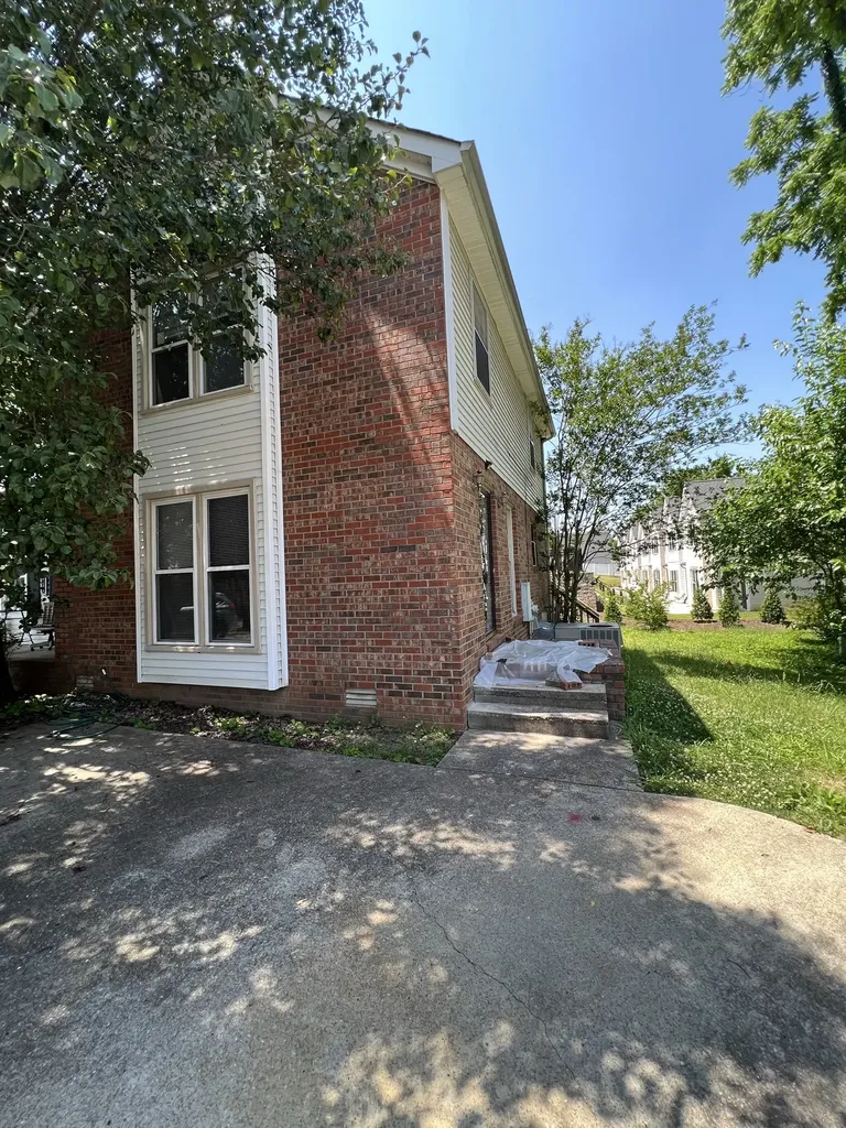 1002 Silver Point Drive Murfreesboro TN 37130