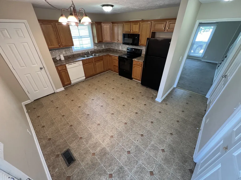 1002 Silver Point Drive Murfreesboro TN 37130