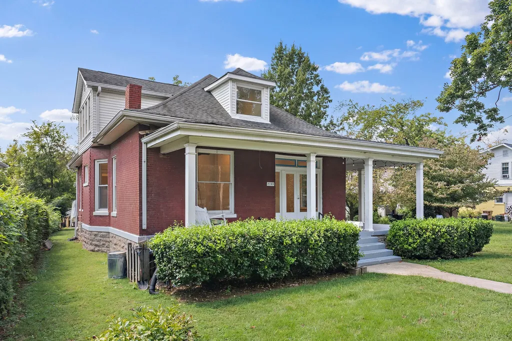 2109 Elliott Avenue Nashville TN 37204